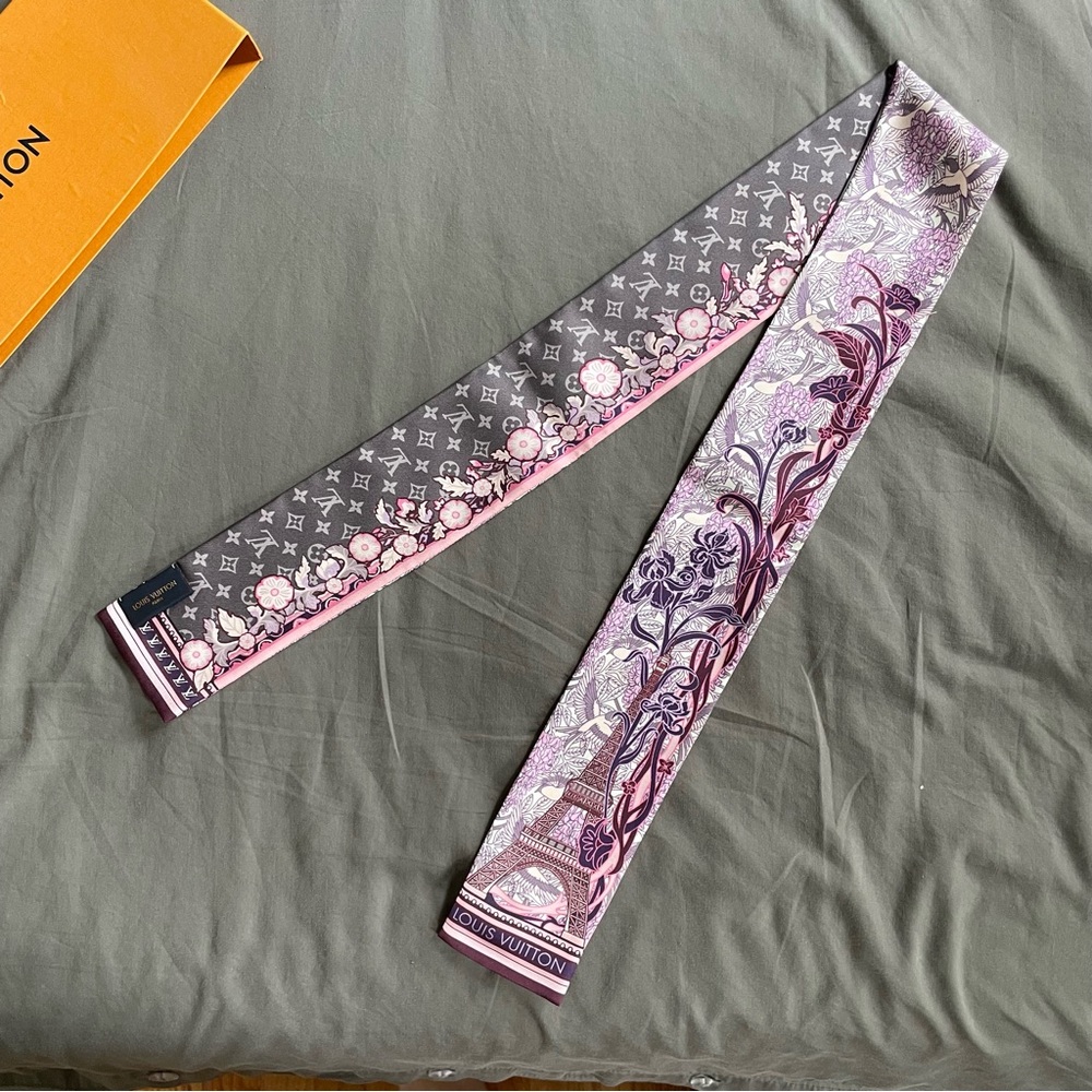 Louis Vuitton Silk Louis A Paris Bandeau Scarf in Rose - Picture 2 of 8